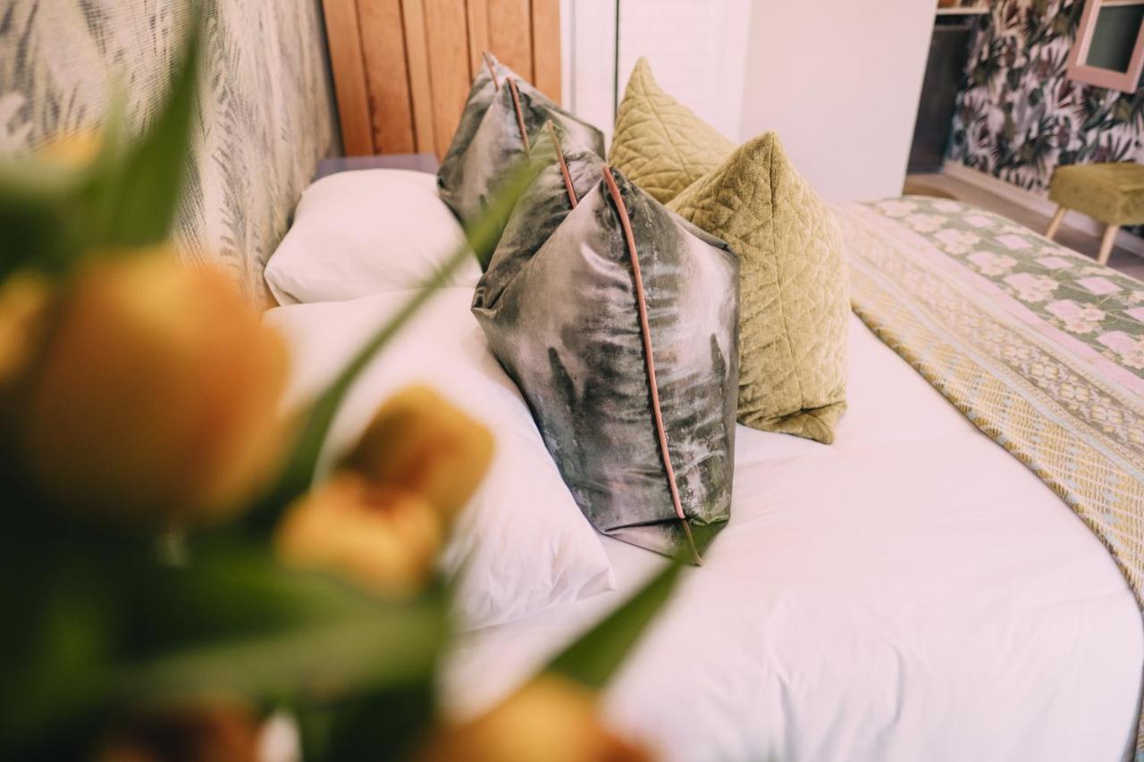Bed & Breakfast Sixteen On Latimer East London