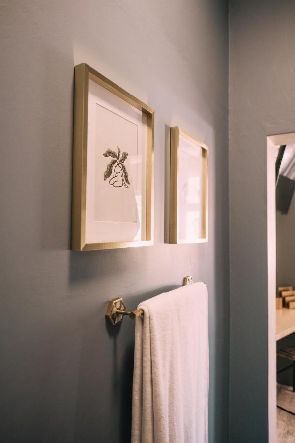 Sixteen On Latimer Bed & Breakfast East London