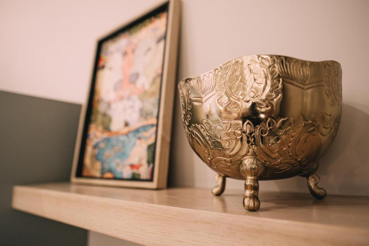 Sixteen On Latimer Bed & Breakfast East London